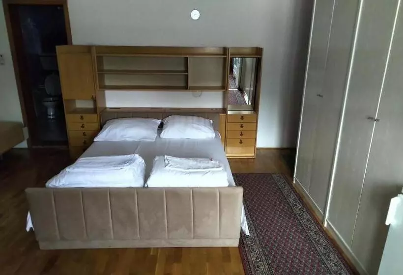 Majatalo Apartments And Rooms Vicko