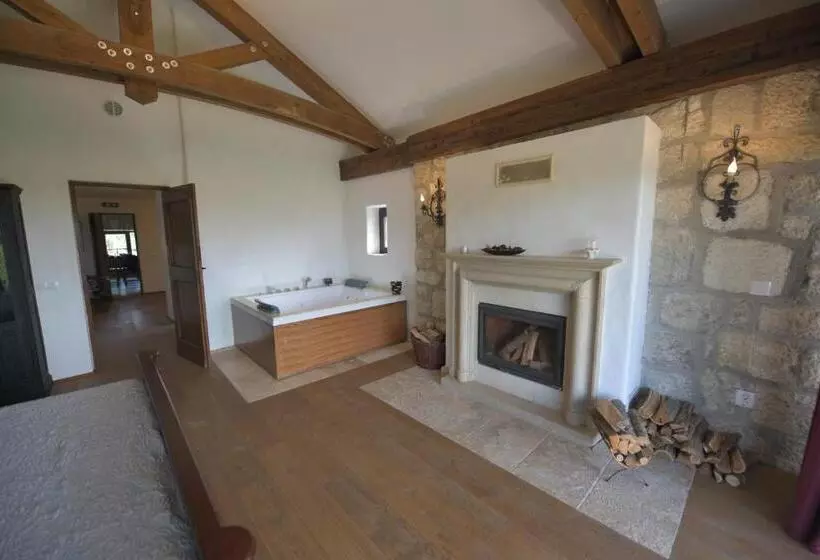 Majatalo Crama Apogeum   Adult Only