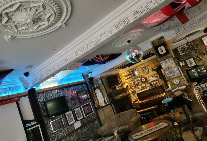 Ostello Les Fleurs Accommodation