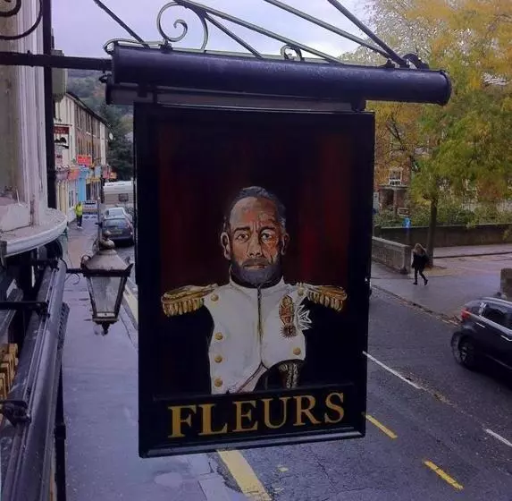 Alberg Les Fleurs Accommodation