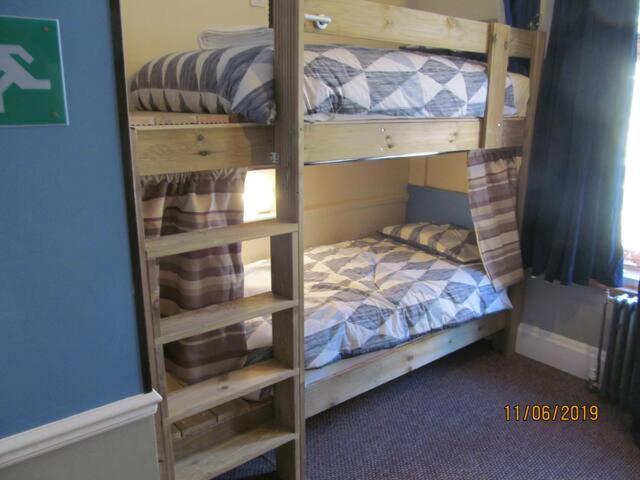 Ostello Les Fleurs Accommodation