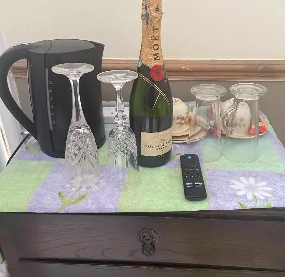 Alberg Les Fleurs Accommodation