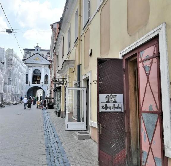 25 Hours Hostel