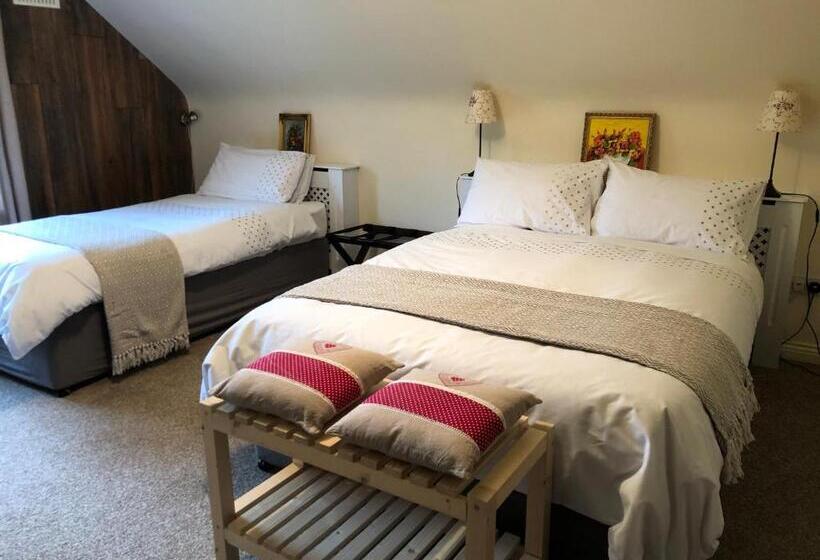 Bed and Breakfast Derrynane Bay House