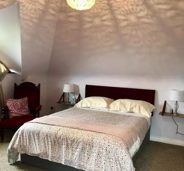 Aamiaismajoitus (B&B) Derrynane Bay House