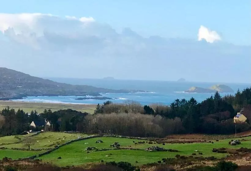 Aamiaismajoitus (B&B) Derrynane Bay House