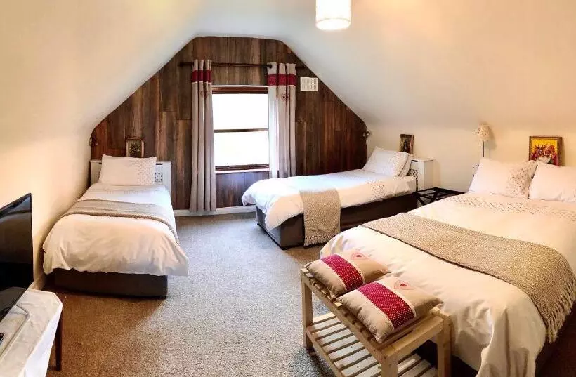 Aamiaismajoitus (B&B) Derrynane Bay House