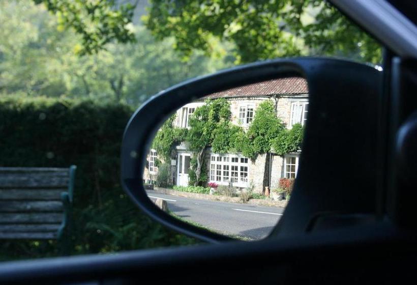 민박 The Bark House