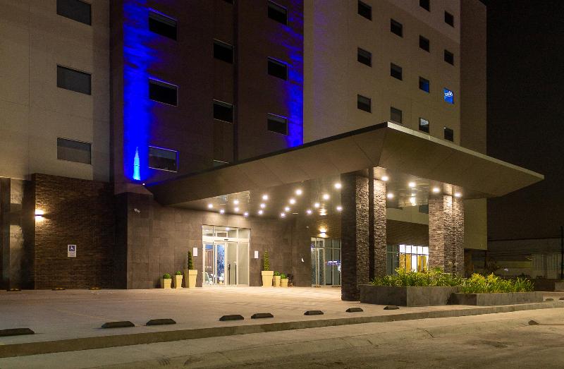 فندق Holiday Inn Express & Suites Tijuana Otay, An Ihg