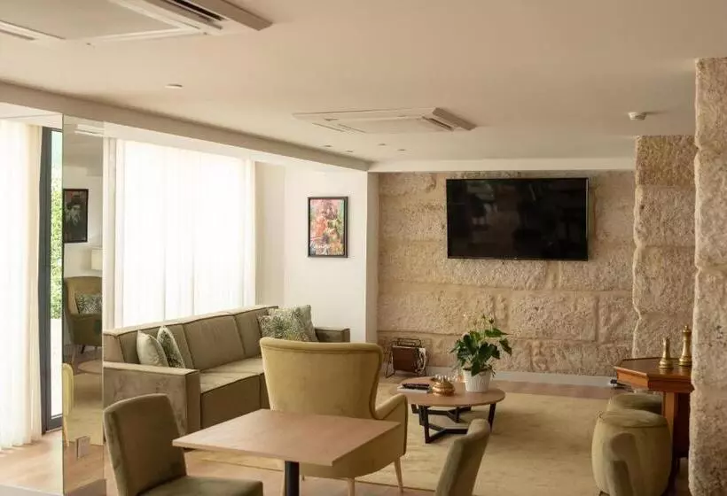 Hotelli Ribeira House