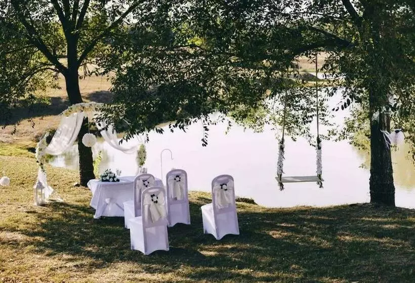 モーテル Muskátli Panzió és étterem