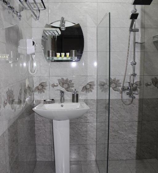 پانسیون Golden Star Kazbegi