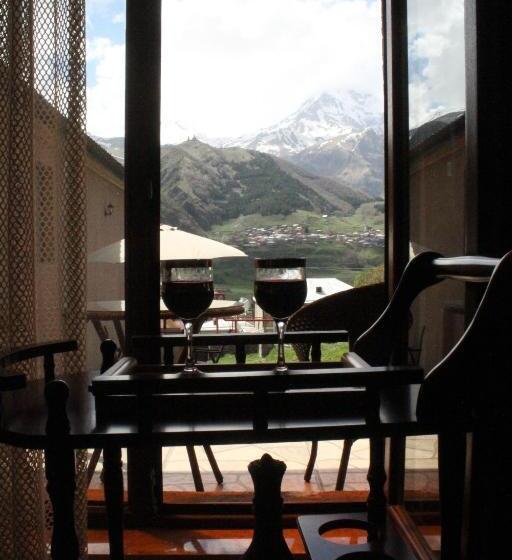 پانسیون Golden Star Kazbegi