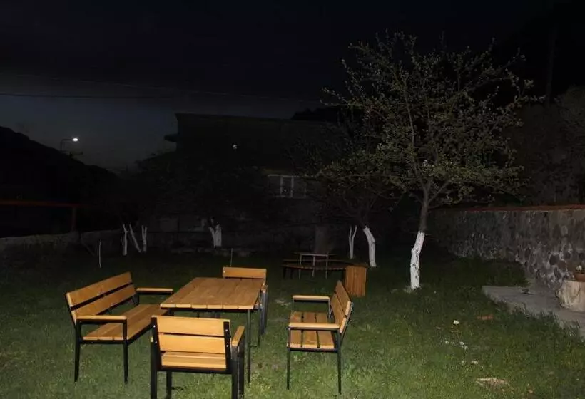 پانسیون Golden Star Kazbegi