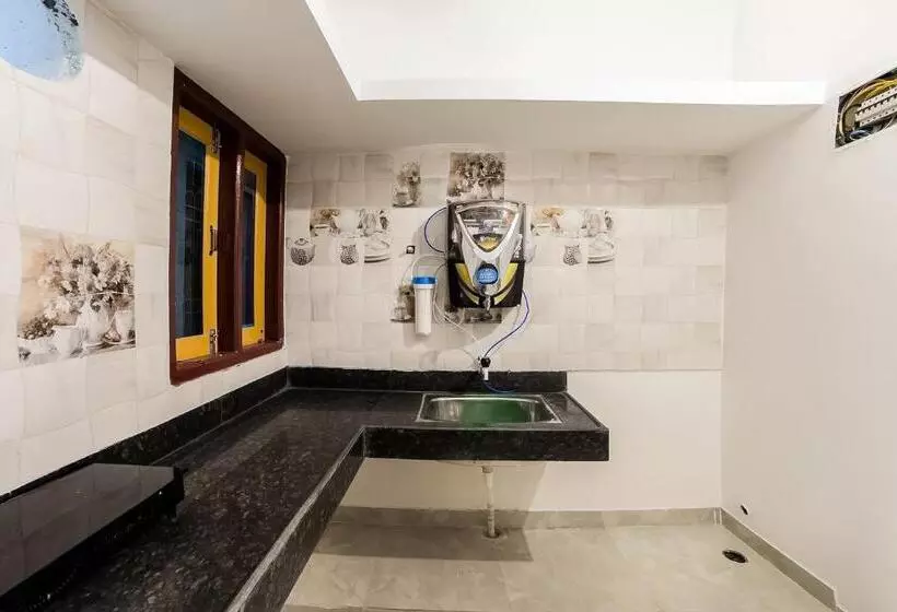 ペンション Home Khan Basera Near Iter College