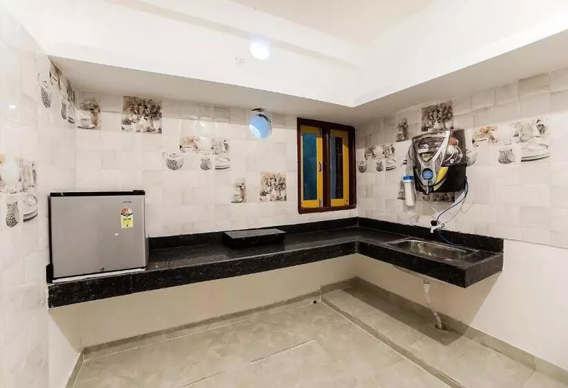 ペンション Home Khan Basera Near Iter College