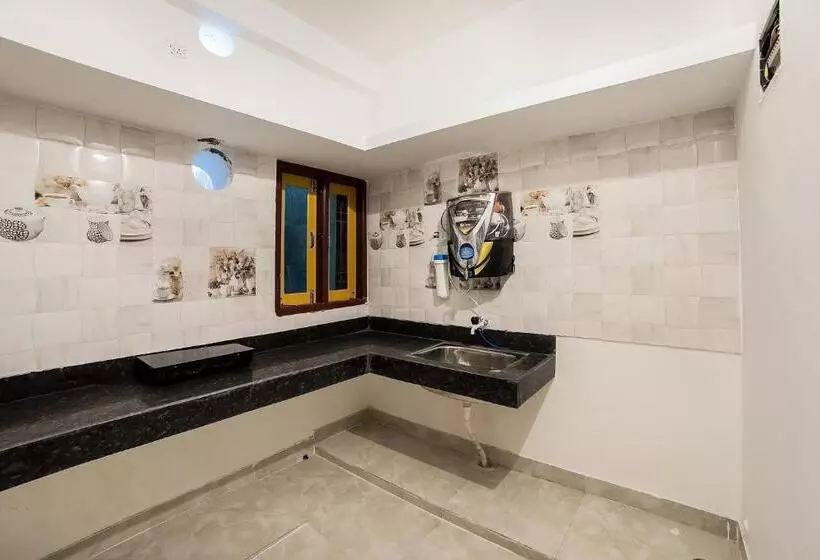 ペンション Home Khan Basera Near Iter College
