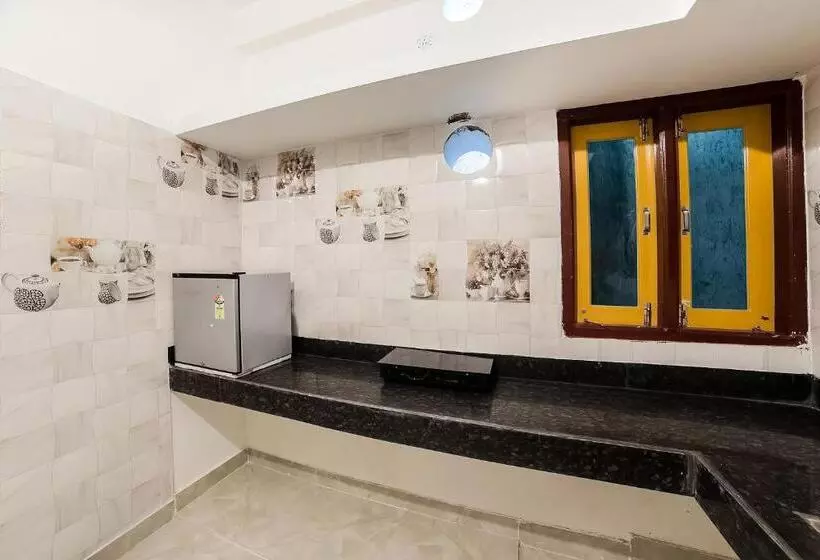 ペンション Home Khan Basera Near Iter College
