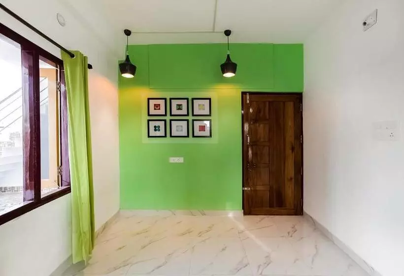ペンション Home Khan Basera Near Iter College