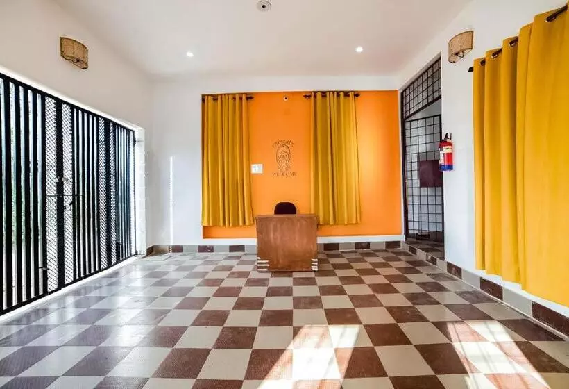 ペンション Home Khan Basera Near Iter College