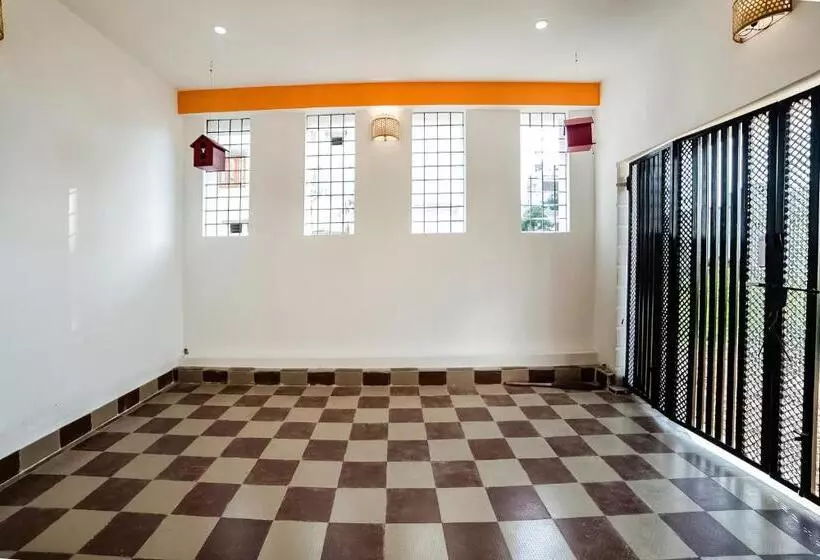 ペンション Home Khan Basera Near Iter College