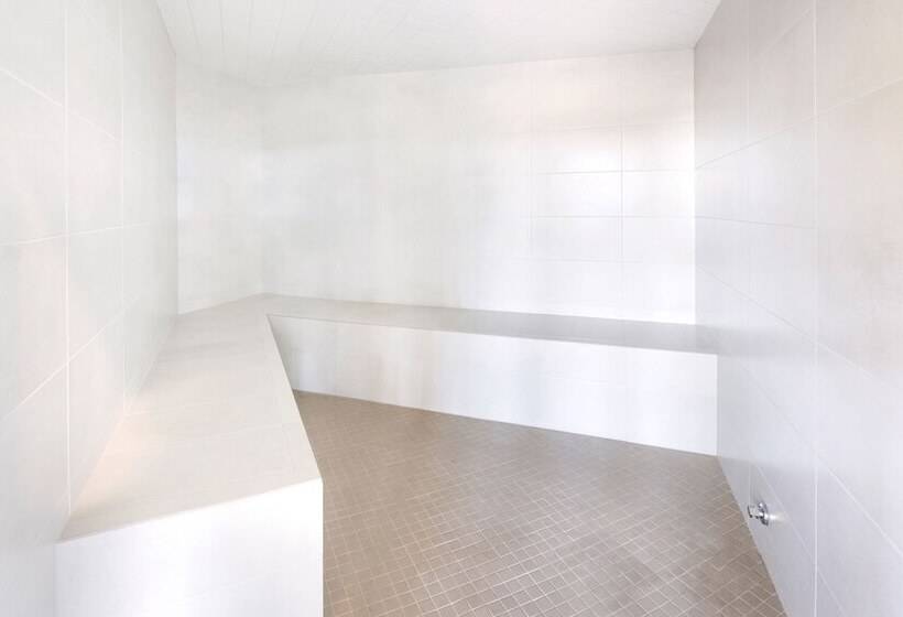 Delta Hotels By Marriott Grande Prairie Airport