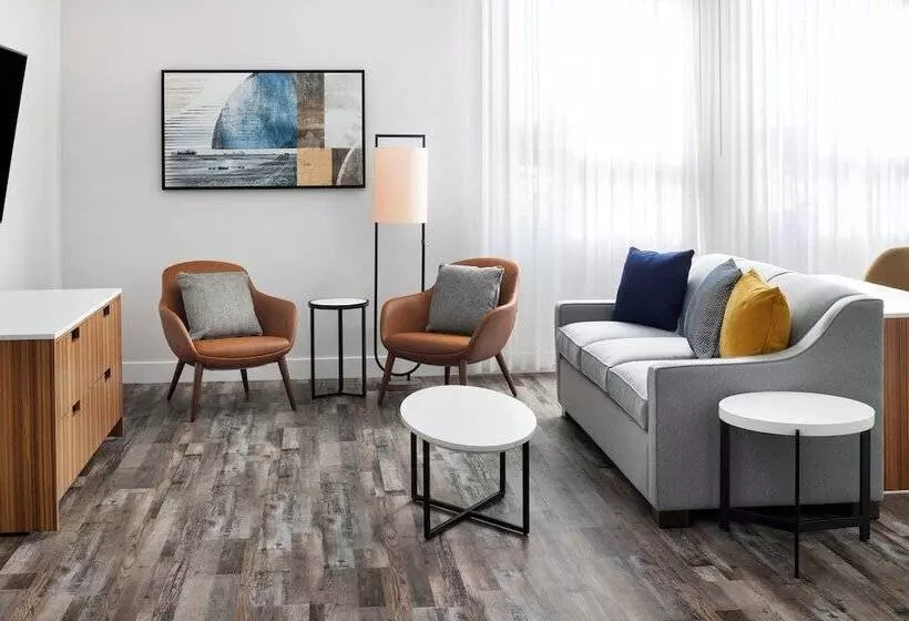 Delta Hotels By Marriott Grande Prairie Airport