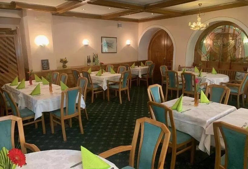 ホテル Landgasthof Zur Post