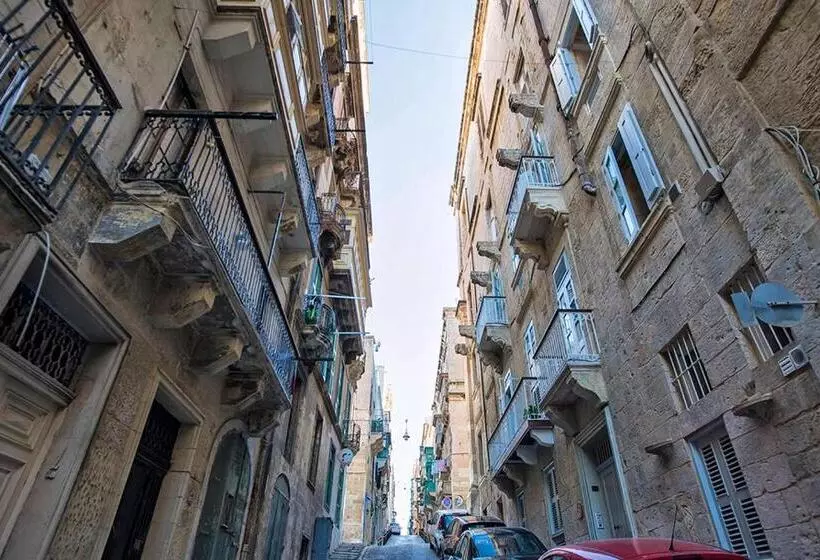 پانسیون No 68 In Valletta
