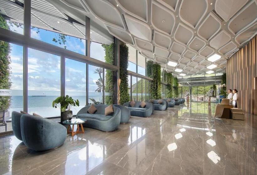 Flamingos Cat Ba Resort Apartment