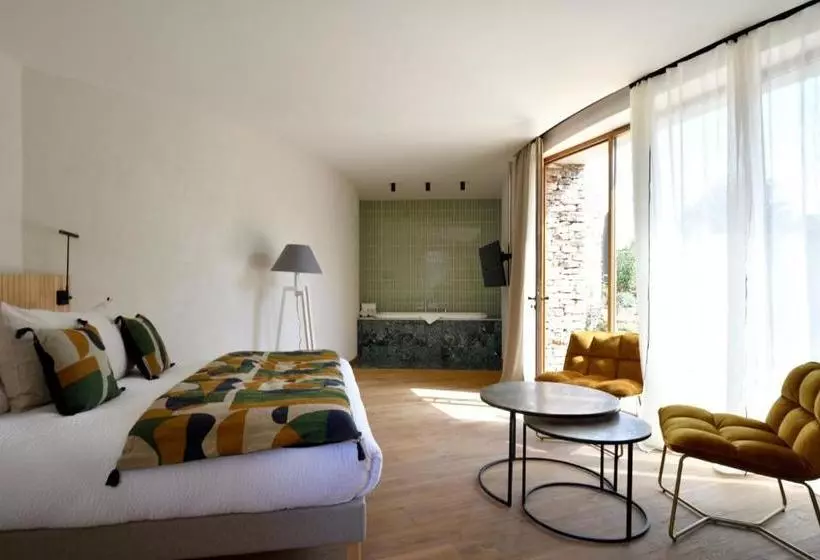 Hotelli A Speranza Suites Avec Piscine Privative Chauffée