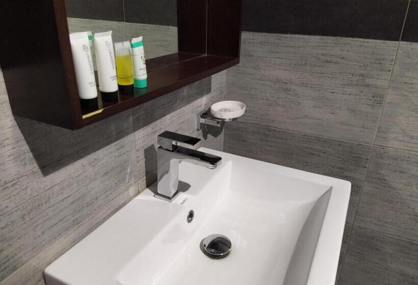 בית מלון כפרי Karam Al Diyafa