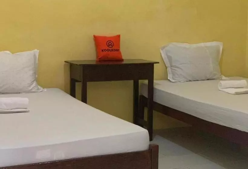 ホテル Koolkost Near Budi Mulia Siantar