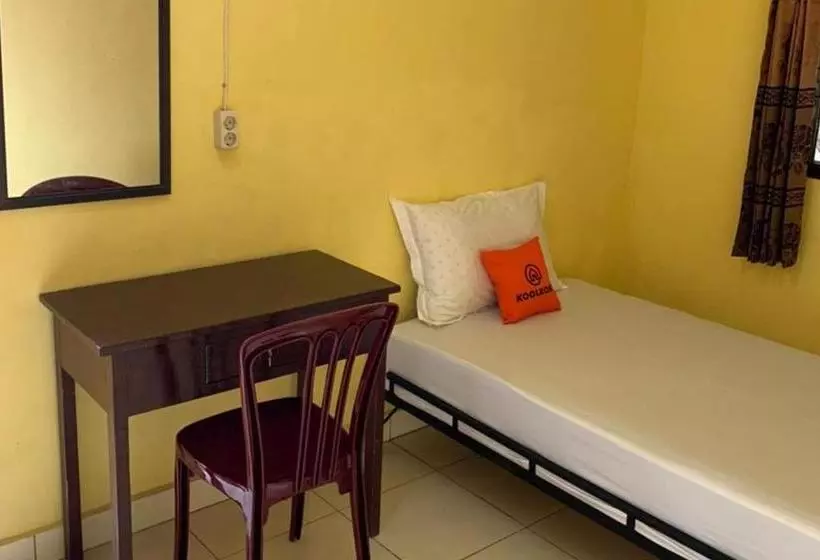 ホテル Koolkost Near Budi Mulia Siantar