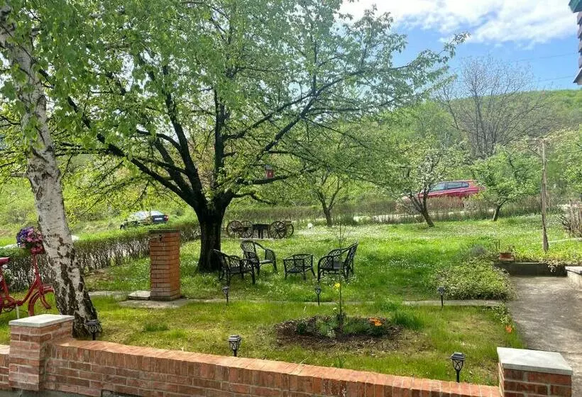 پانسیون Ozrenska Bašta Apartmani