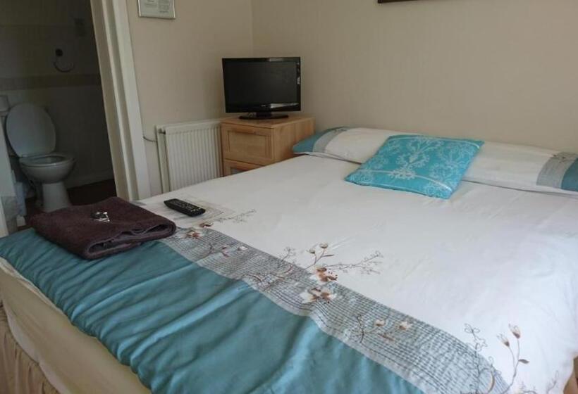 پانسیون Room In Guest Room En Suite Shower Room Double Room With 1 Double Deyr