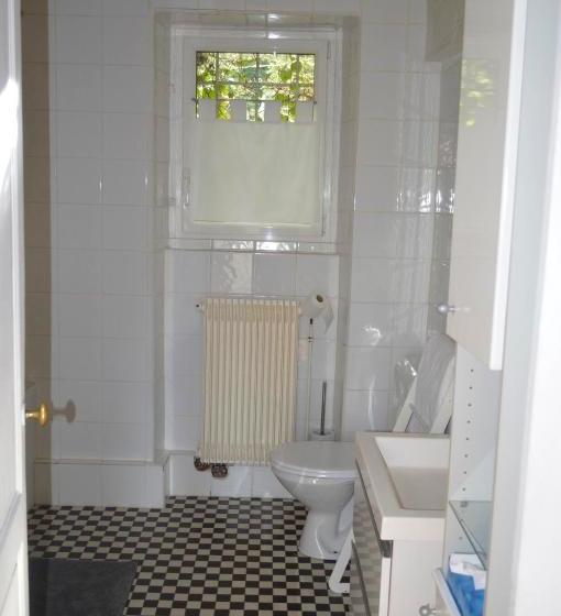 Pension Room In Guest Room   Maison Lamerique Welcome You To One Of Their Rooms Dogs Are Also Welcomed