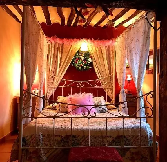 پانسیون Room In Lodge   Getaway To Cuenca At La Quinta De Malu