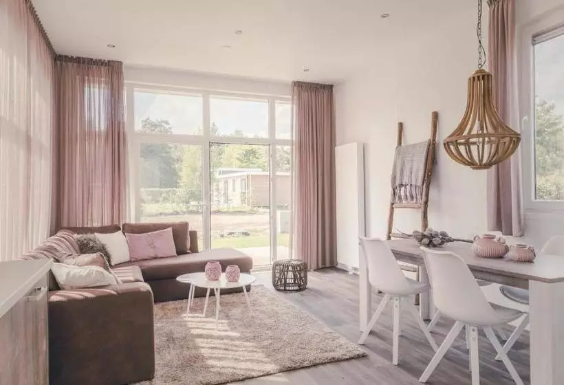 Lomakeskus Buzzard 4 Persons