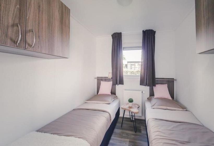 אתר נופש Buzzard 4 Persons