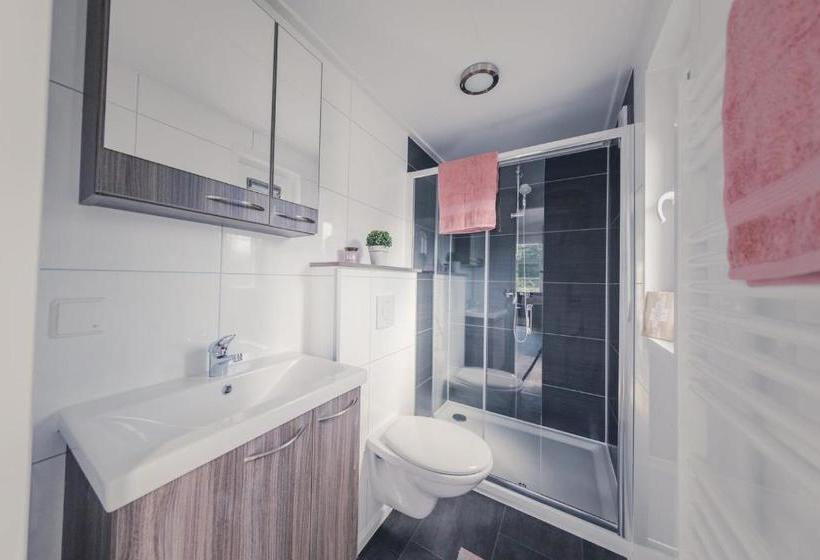 אתר נופש Buzzard 4 Persons