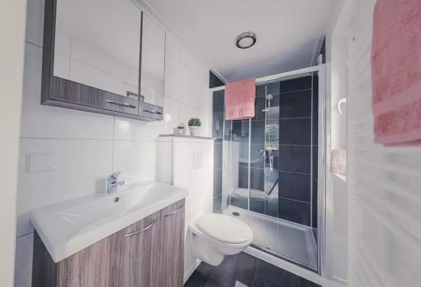 Lomakeskus Buzzard 4 Persons