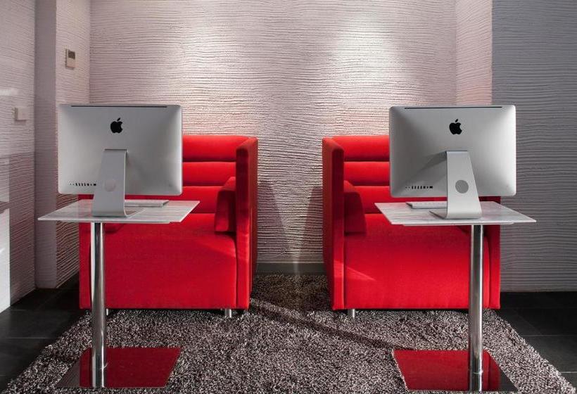 Fraser Place Melbourne