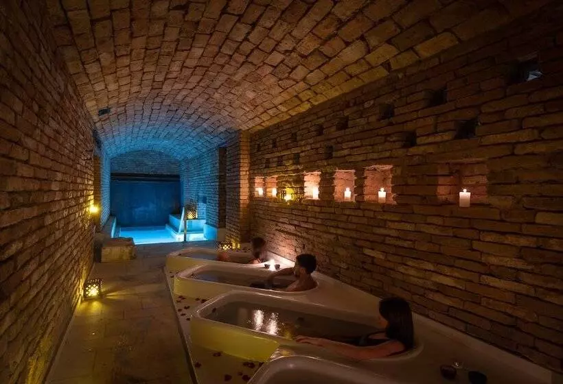 Azur Real Hotel Boutique & Spa