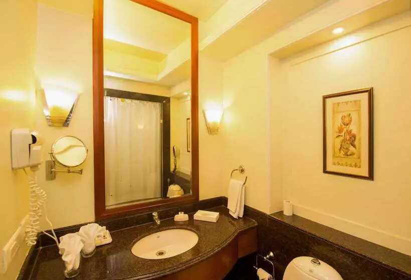 בית מלון כפרי Clarion Bella Casa At Airport