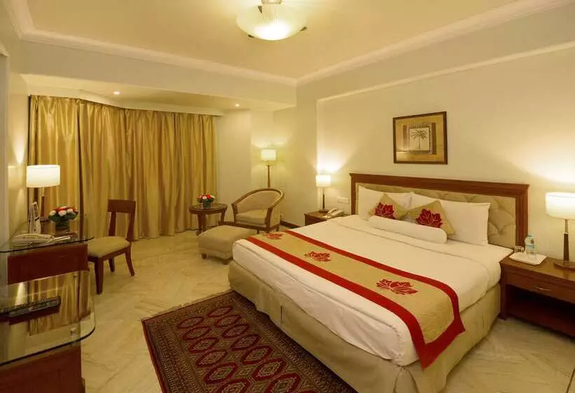 בית מלון כפרי Clarion Bella Casa At Airport