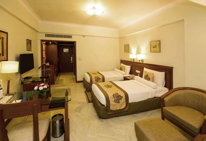 בית מלון כפרי Clarion Bella Casa At Airport