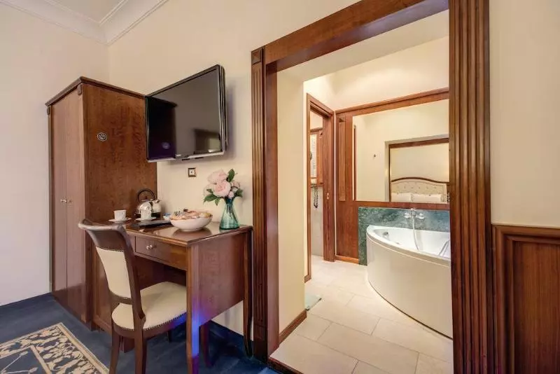 هتل Esedra Inn