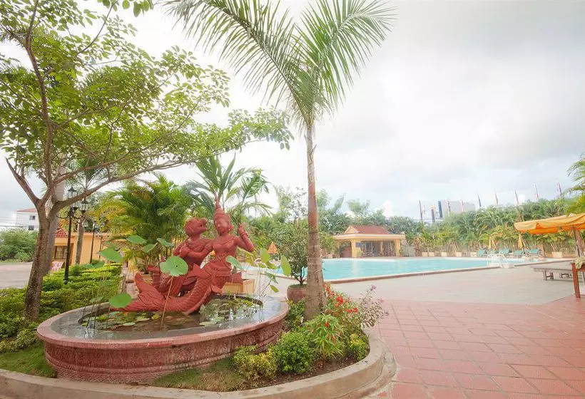 Отель Golden Sand