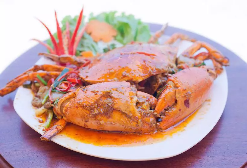 Отель Golden Sand